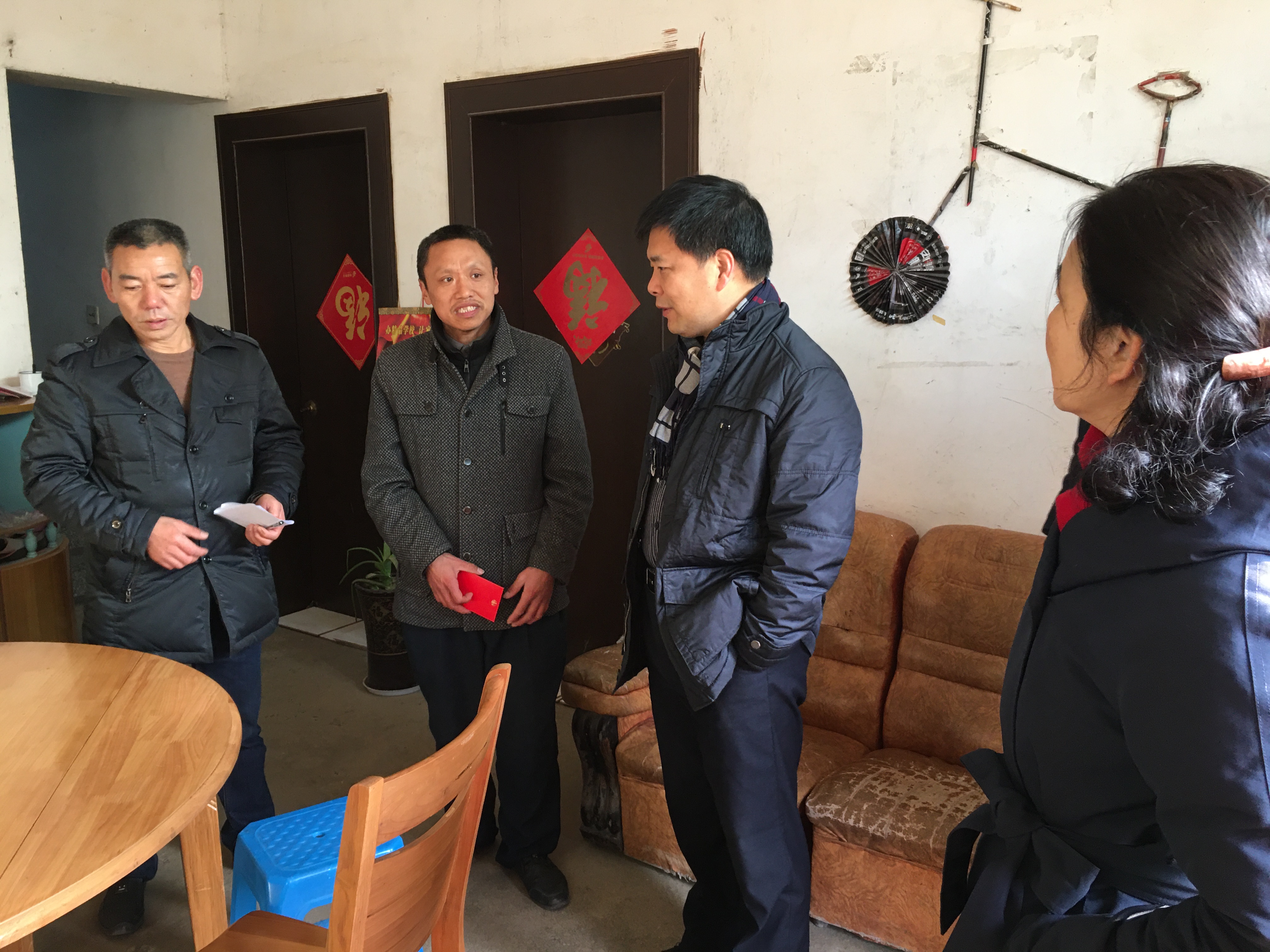 校党委副书记周文龙一行赴常山县白石镇开展扶贫结对帮扶工作